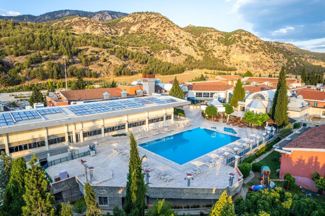 Spa Hotel Colossae Thermal Karahayit  Exteriér fotografie